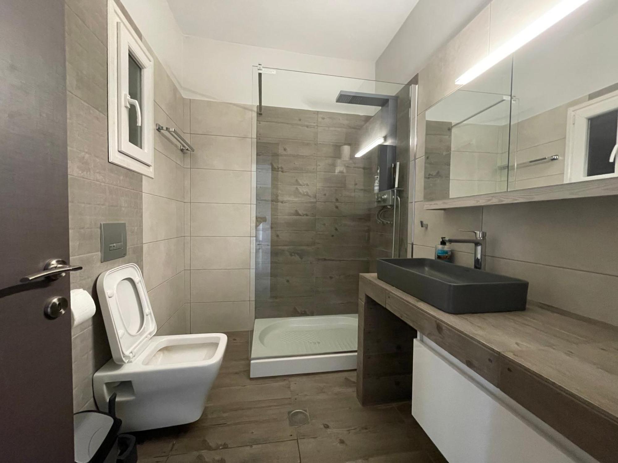 Luxurious 4Th Floor Apartment With Elevator Alexandroupoli Exterior photo