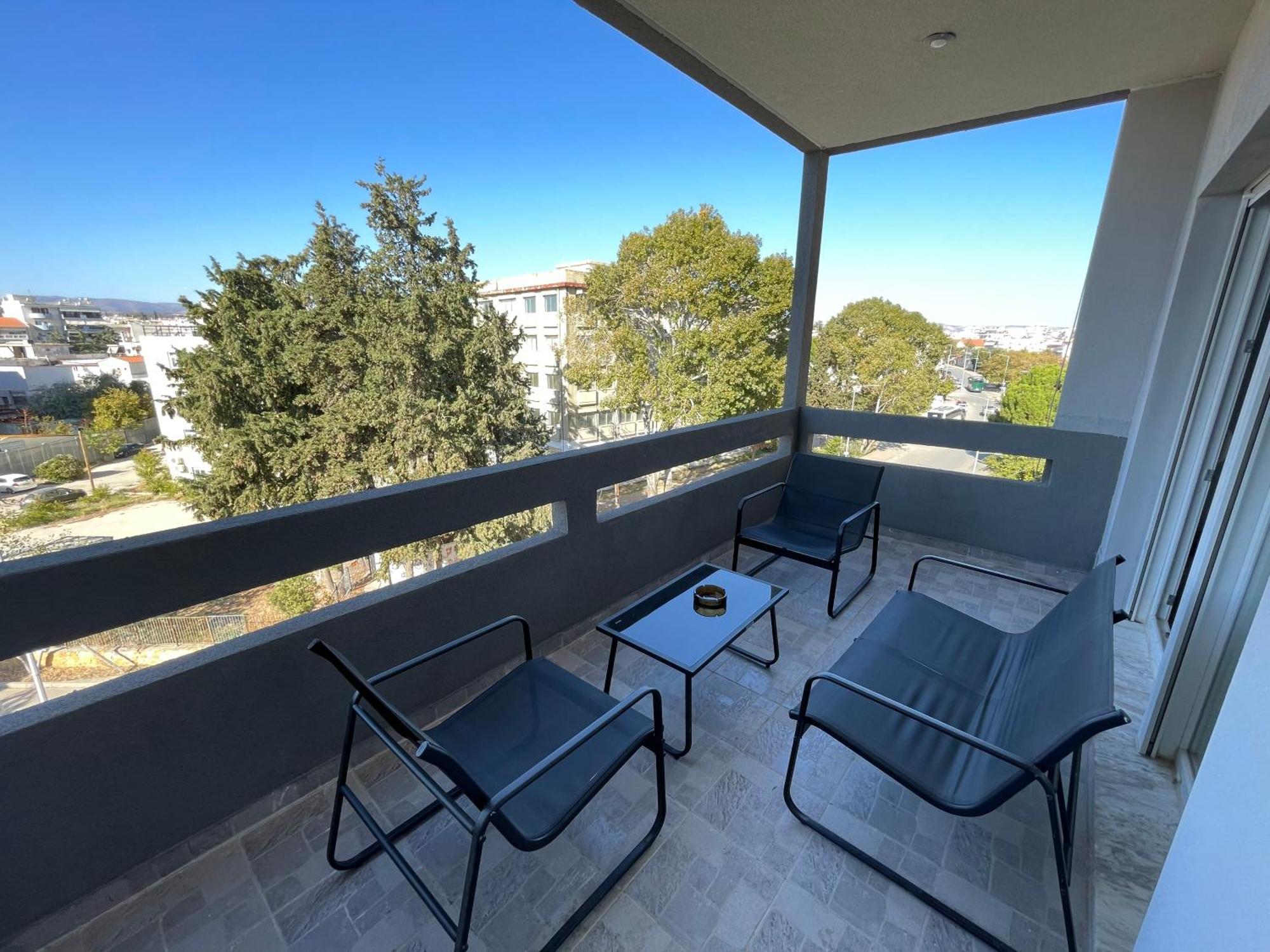 Luxurious 4Th Floor Apartment With Elevator Alexandroupoli Exterior photo